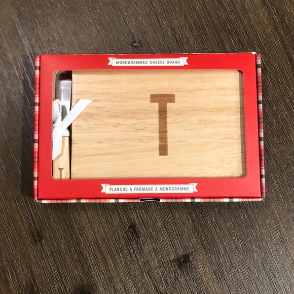 2/$22❤️ INDIGO Monogrammed Cheese board - Picture 4 of 15
